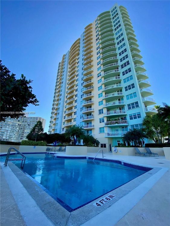 Metropolitan at Brickell #2501 image #42