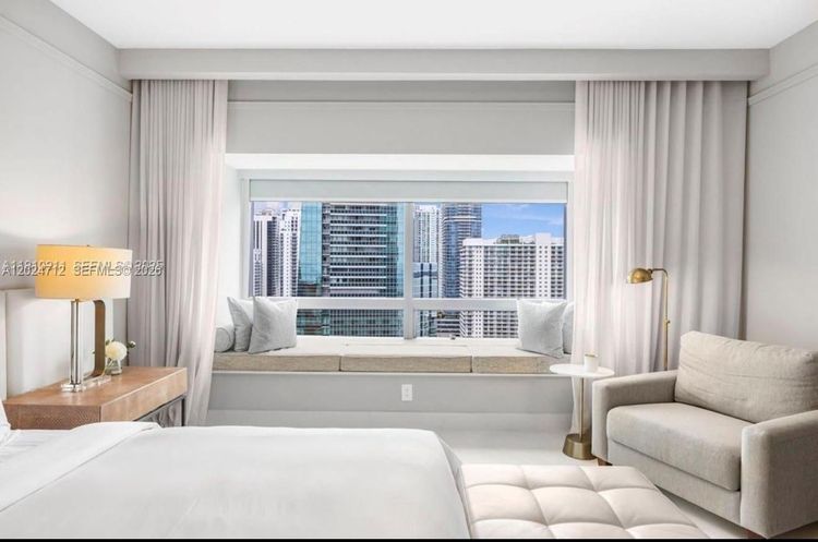 The Four Seasons Residences #3410 image #6