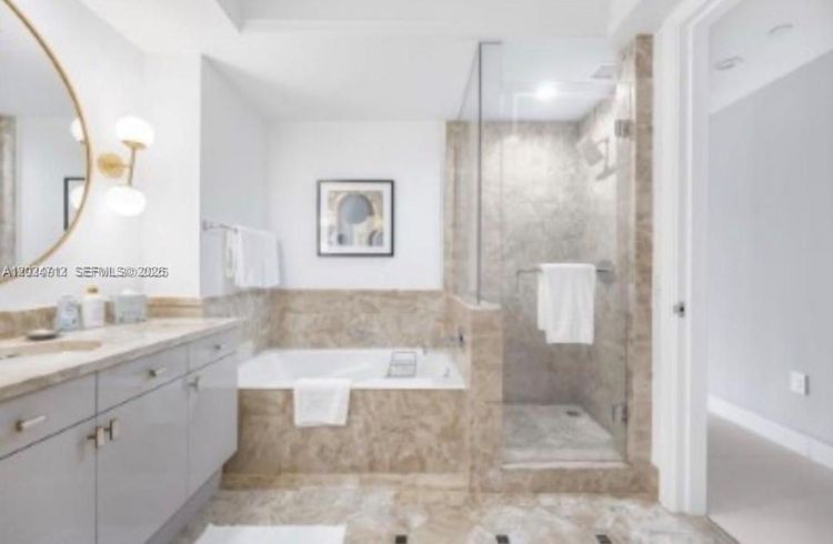 The Four Seasons Residences #3410 image #9