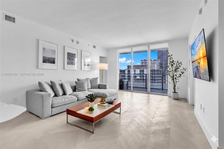 Brickell House #3408 image #10