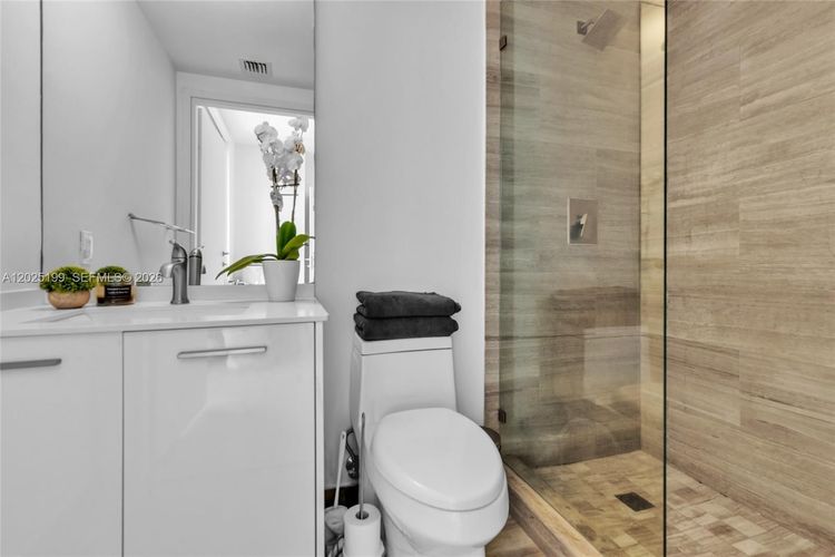 Brickell House #3408 image #15
