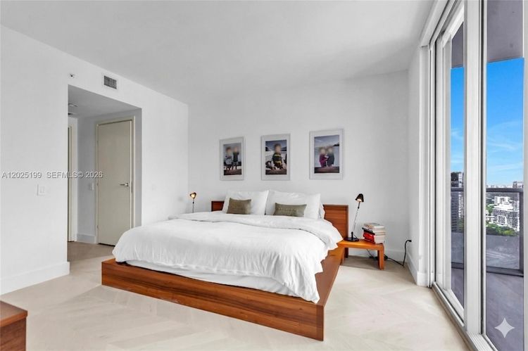 Brickell House #3408 image #16