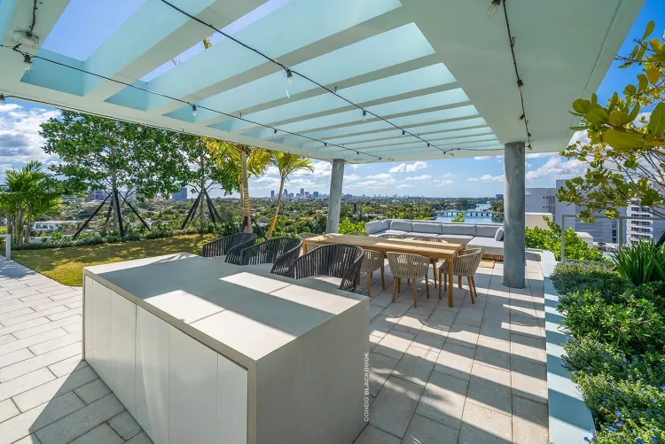 La Baia South image #7