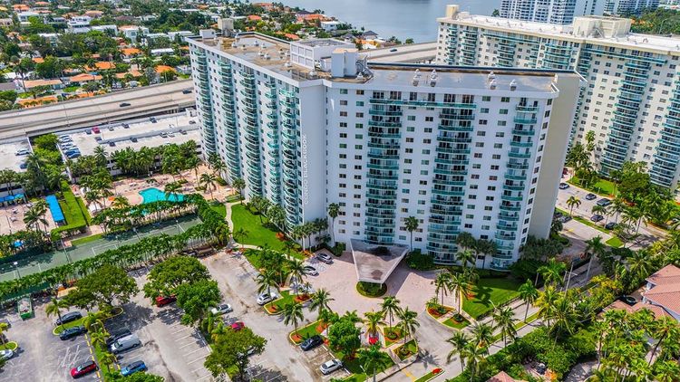 Ocean Reserve image #2