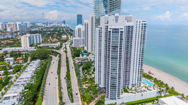 Ocean Three image #7