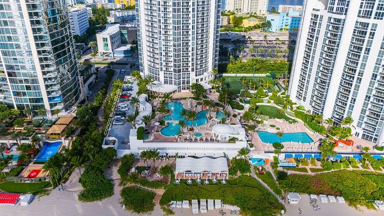 Trump International image #6