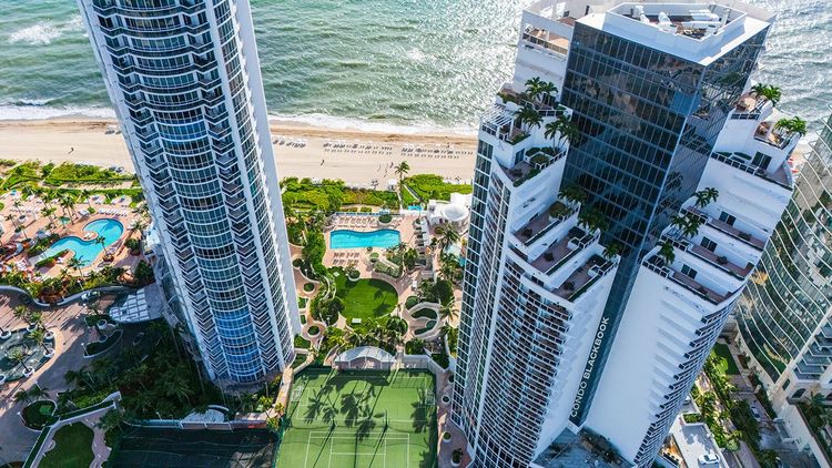 Trump International image #7