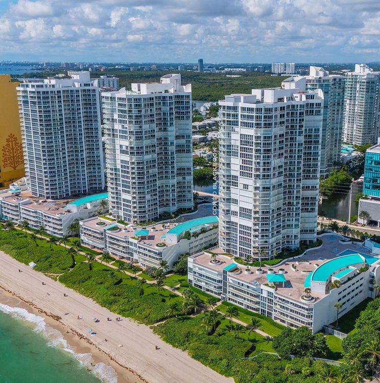 Oceania III image #1