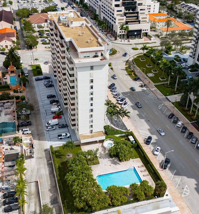 Gables Plaza image #6