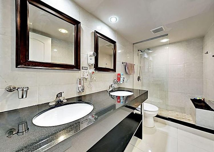Ocean Manor #805 image #15