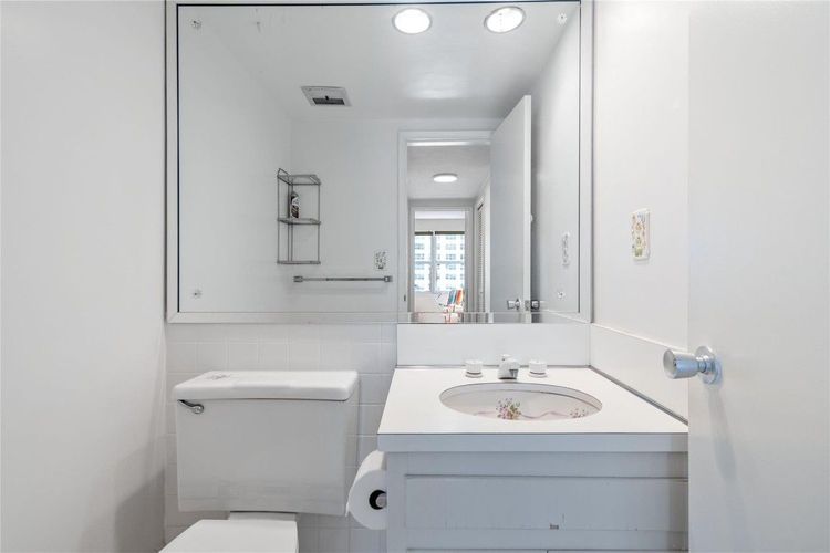 Ocean Summit #807 image #20