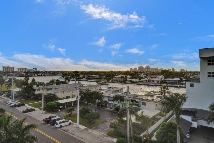 The Wave on Bayshore #501 image #14