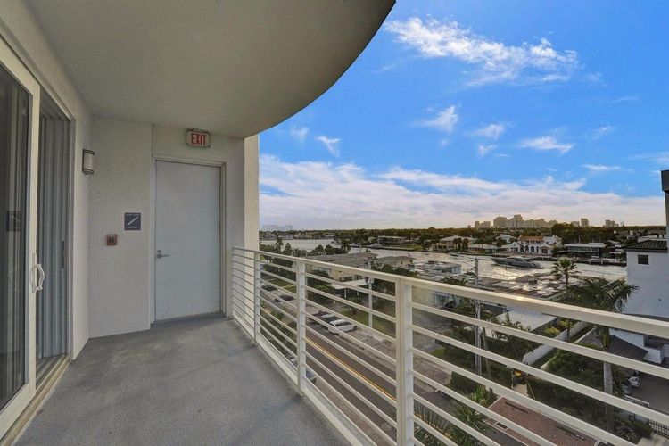 The Wave on Bayshore #501 image #15