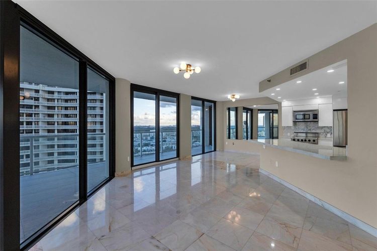 Williams Island 4000 #2607 image #10