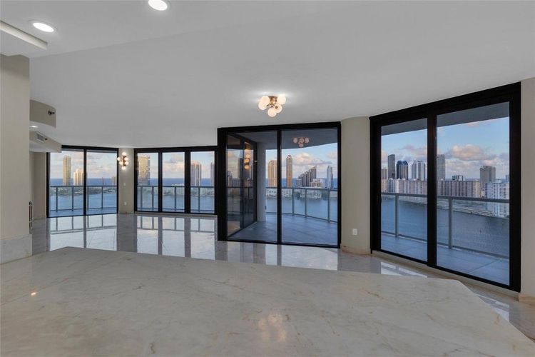 Williams Island 4000 #2607 image #17