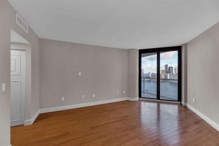 Williams Island 4000 #2607 image #40