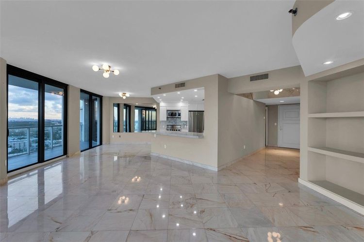 Williams Island 4000 #2607 image #9