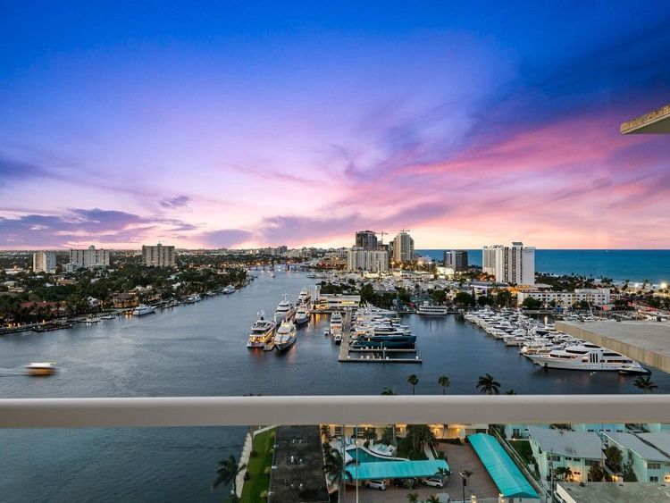 Harbourage Place #1802 image #16