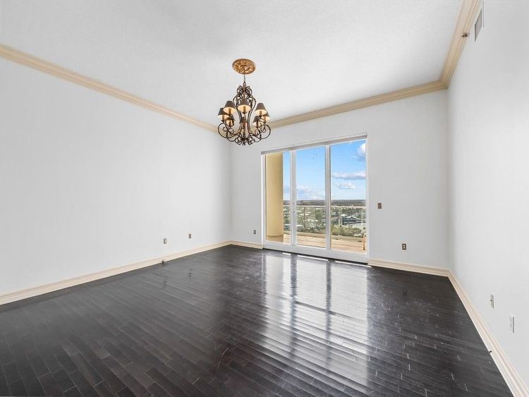Harbourage Place #1802 image #22