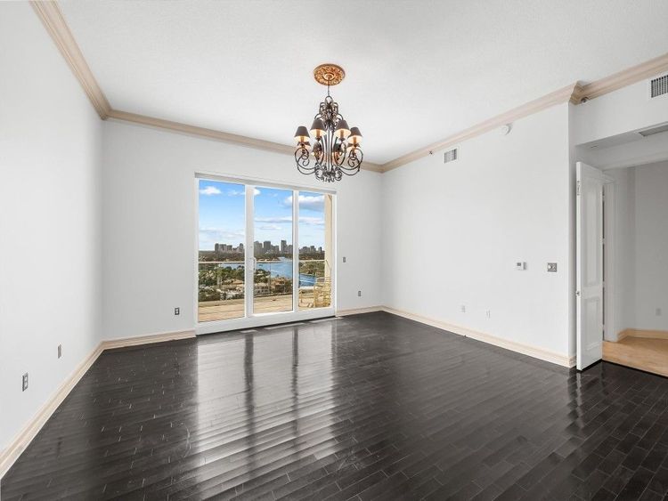 Harbourage Place #1802 image #23
