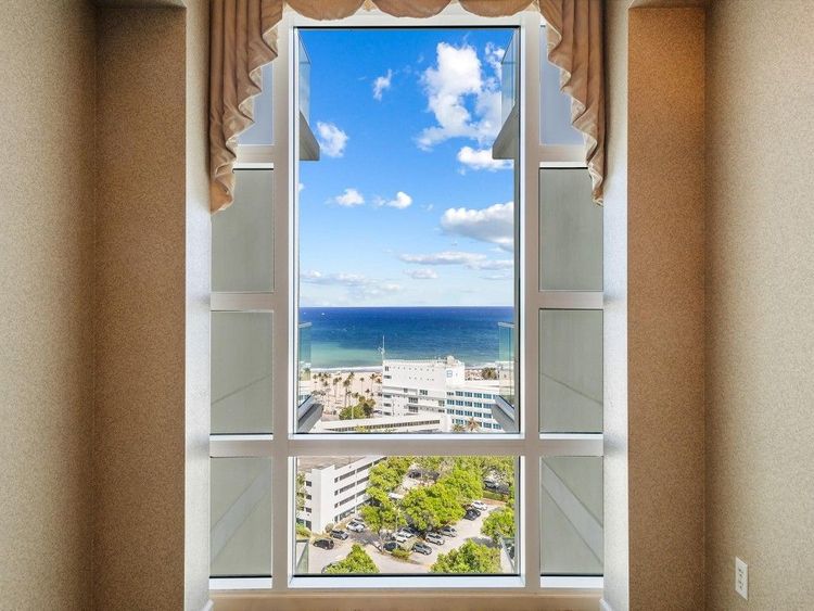 Harbourage Place #1802 image #41
