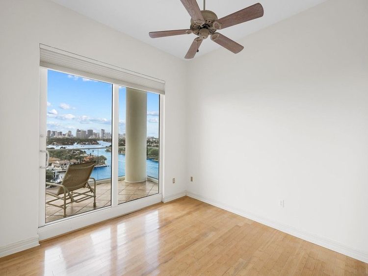 Harbourage Place #1802 image #43