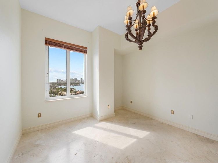 Harbourage Place #1802 image #46