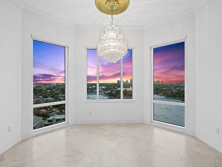 Harbourage Place #1802 image #8