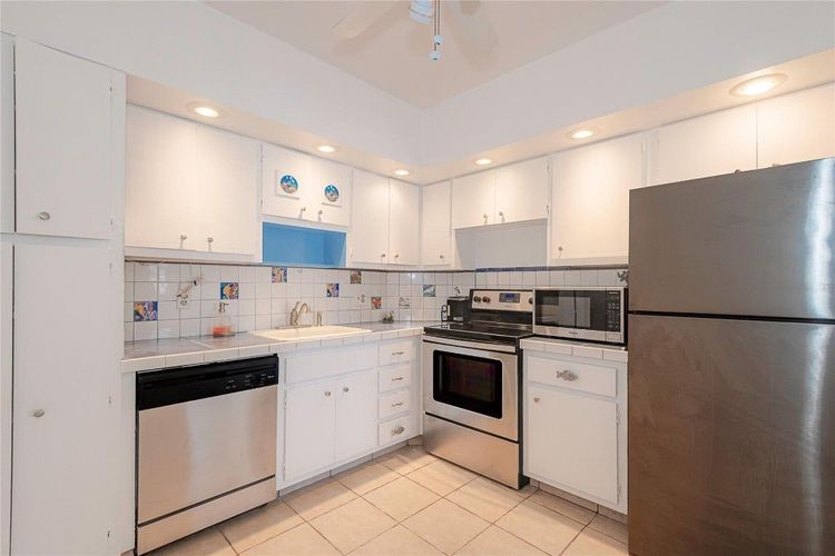 The Hemispheres #2E image #15