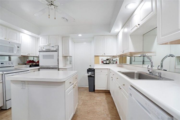 Playa Del Mar #414 image #58