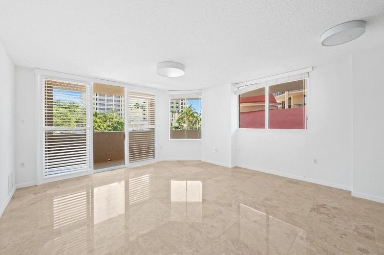 The Vue #201 image #10