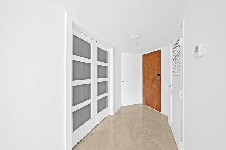 The Vue #201 image #12