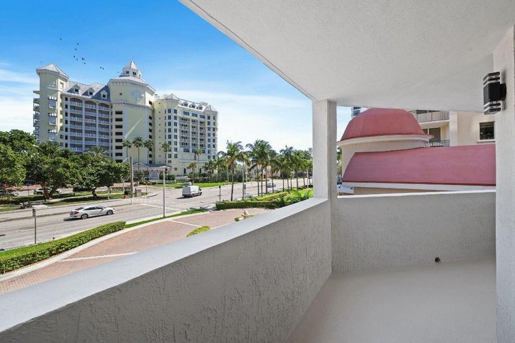 The Vue #201 image #14