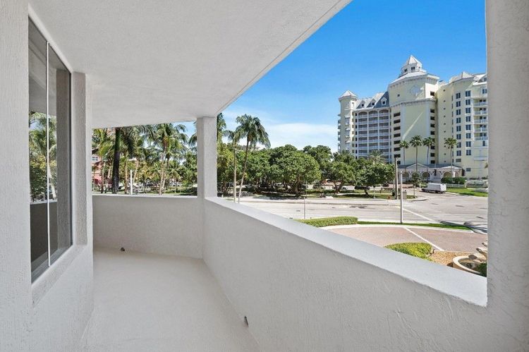 The Vue #201 image #15