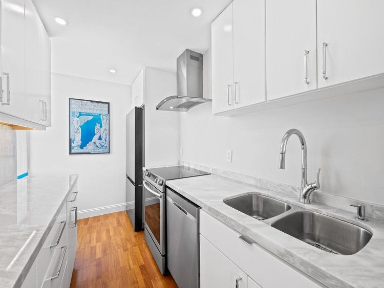 Sunrise Tower #12F image #11