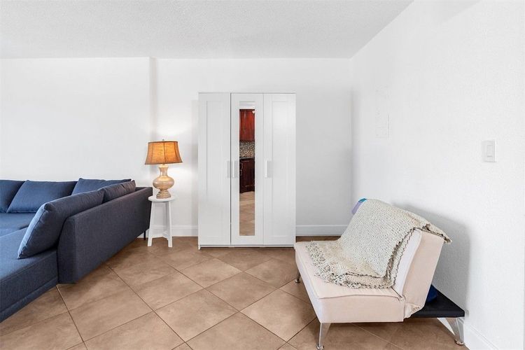 Lauderdale Tower #8E image #18