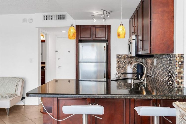 Lauderdale Tower #8E image #6