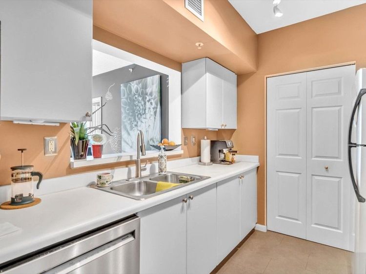 The Tides at Bridgeside Square #611 image #6