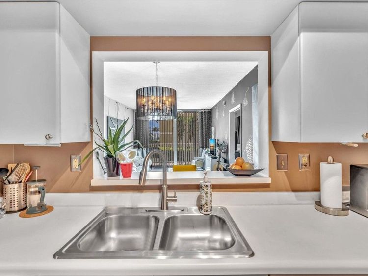 The Tides at Bridgeside Square #611 image #8