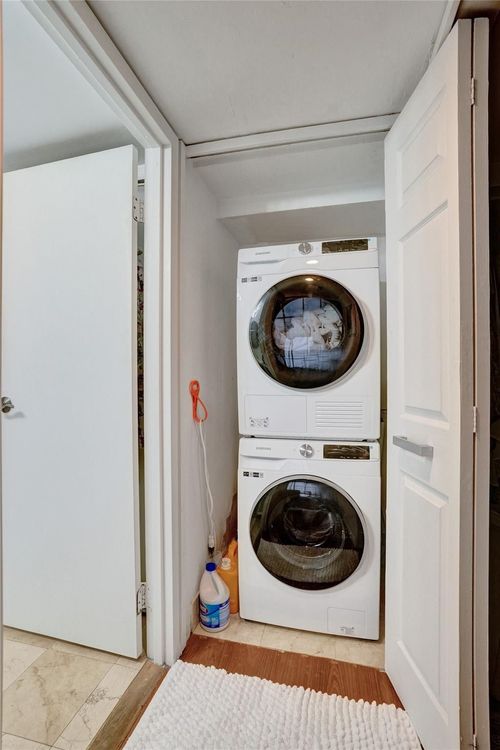 The Venetia #T4(704) image #11