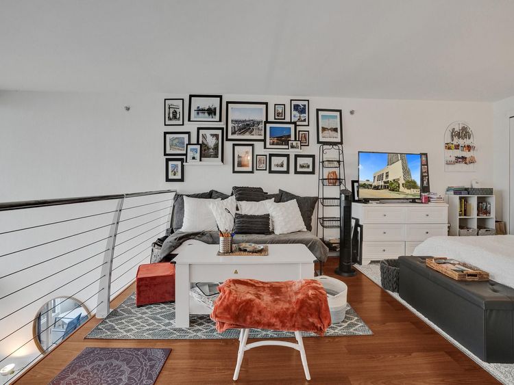 The Venetia #T4(704) image #17