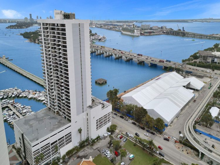 The Venetia #T4(704) image #24