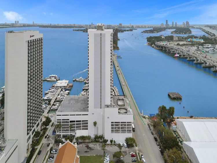 The Venetia #T4(704) image #31