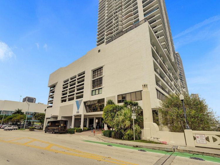 The Venetia #T4(704) image #33