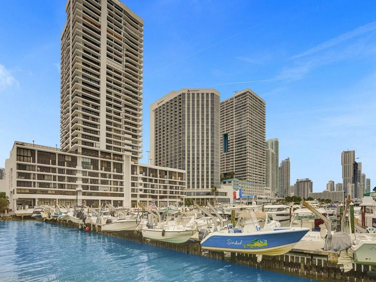 The Venetia #T4(704) image #35