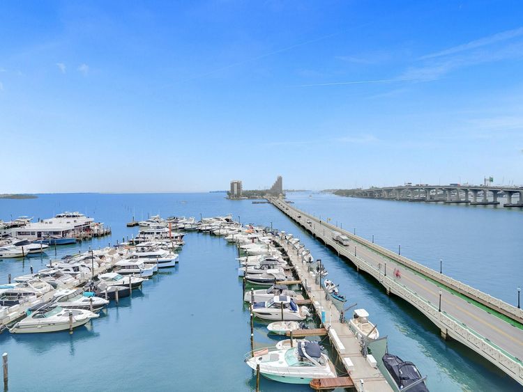 The Venetia #T4(704) image #37