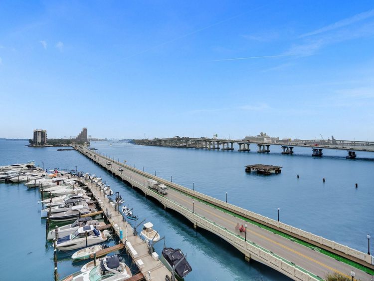 The Venetia #T4(704) image #38