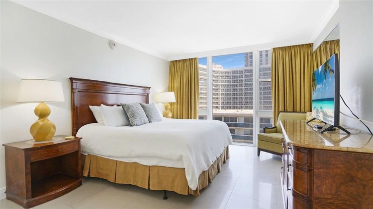Ocean Manor #1015 image #14