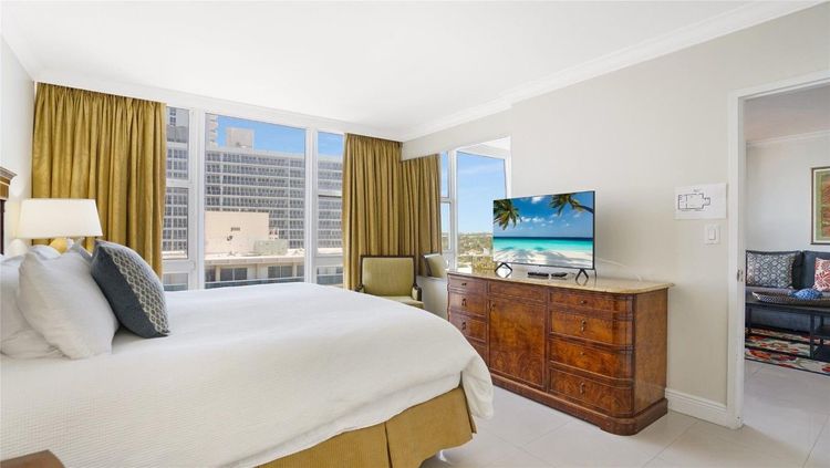 Ocean Manor #1015 image #15