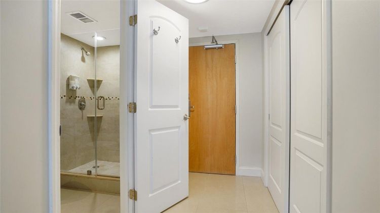 Ocean Manor #1015 image #28